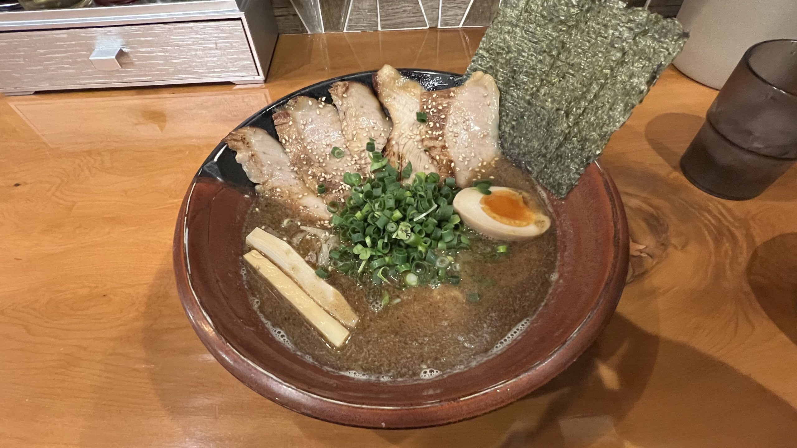 Ramen Yoshiyama Shouten: Savoring Sapporo’s Signature Miso Ramen with a Roasted Sesame Twist