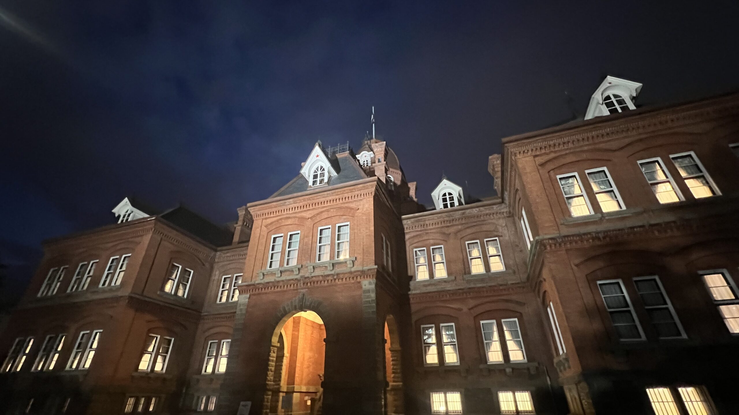 Former Hokkaido Government Office (Red Brick Office)